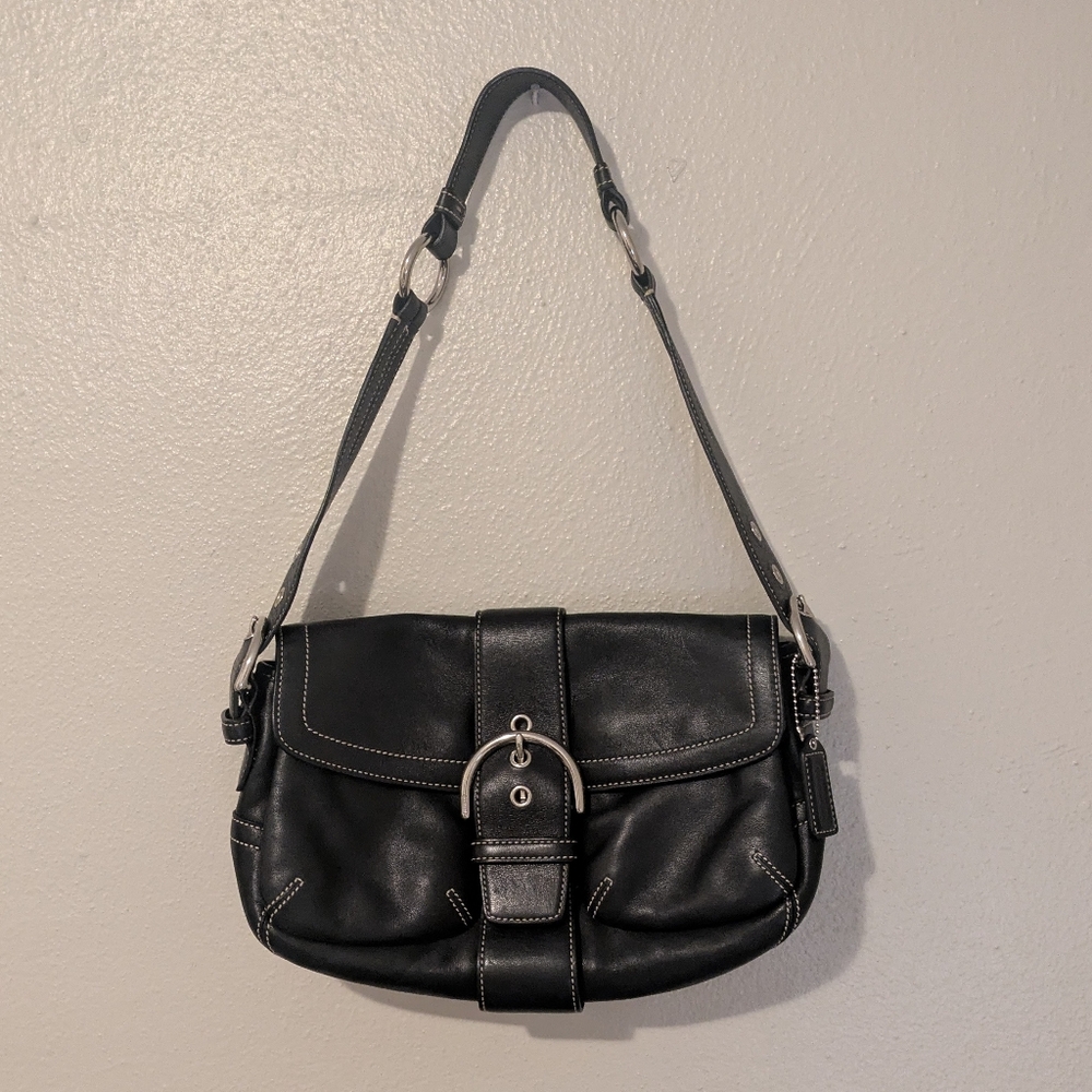 //SOLD// Vintage Y2K Medium Soho Flap Bag